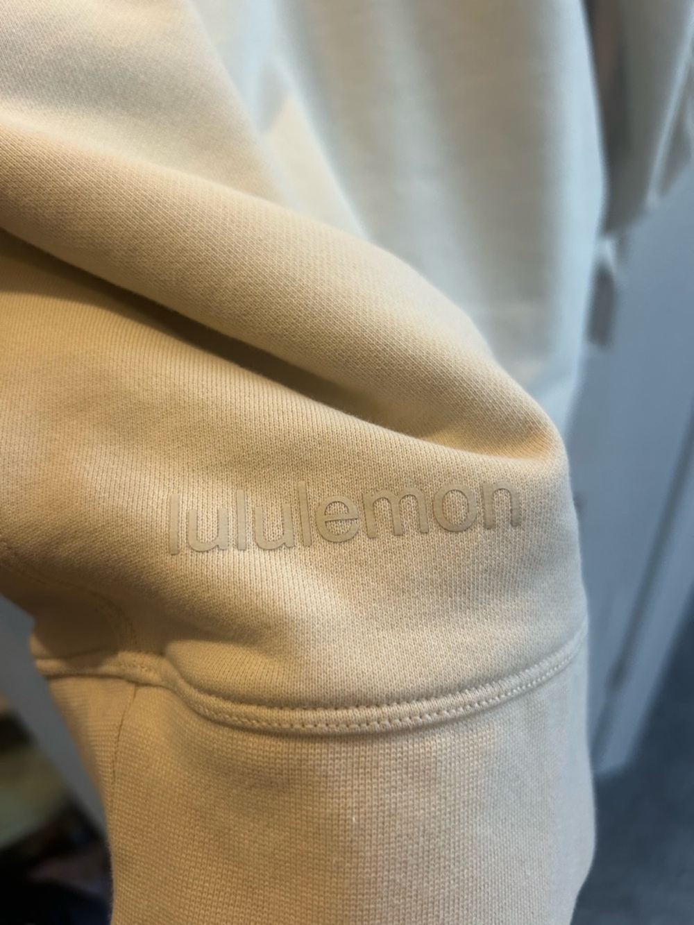 Lululemon Women’s Crewneck Sweatshirt in Light Beige - Picture 3 of 3